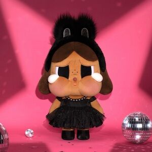 Pop Mart- CRYBABY SHINY SHINY SERIES-Plush Doll (Black Dress Plush Doll)